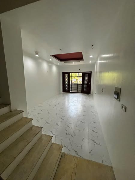 Cho thuê nhà làm CHDV Phố Hoàng Cầu, 5 tầng, 54m2, mt 4m, 6 ngủ, 26 triệu - Ảnh chính